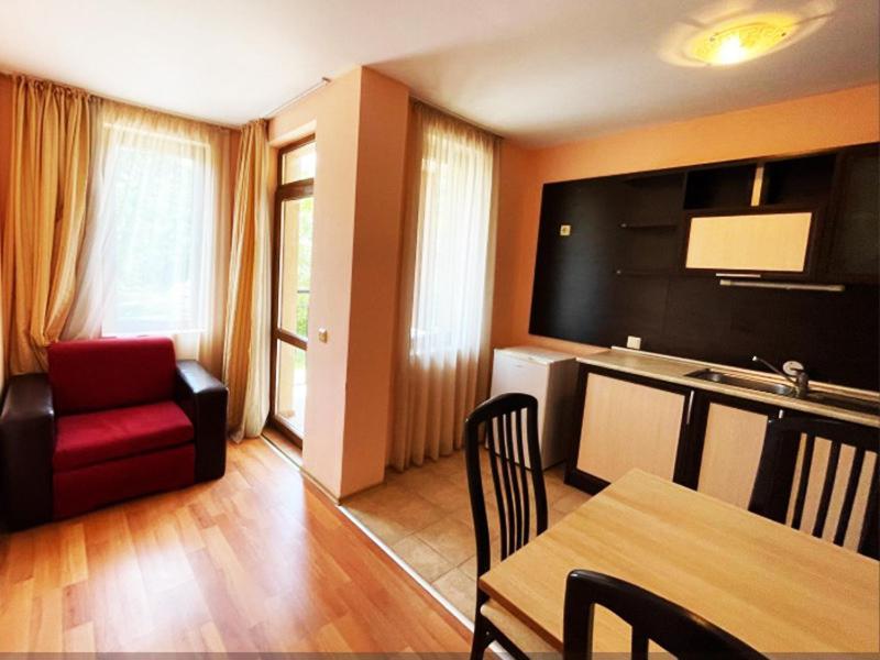 South Beach Hotel - New Management And Free Beach Access Tsarevo Ngoại thất bức ảnh