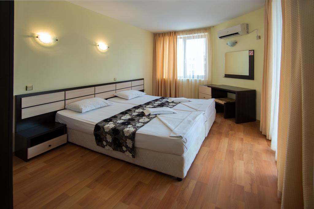 South Beach Hotel - New Management And Free Beach Access Tsarevo Ngoại thất bức ảnh