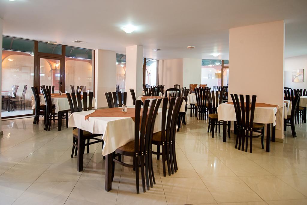 South Beach Hotel - New Management And Free Beach Access Tsarevo Ngoại thất bức ảnh