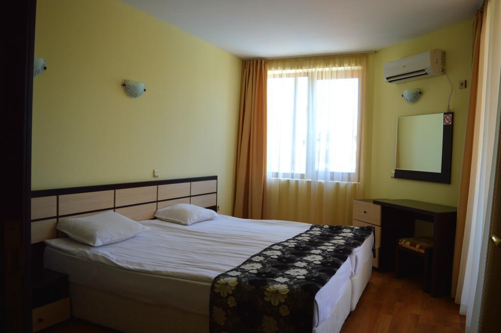 South Beach Hotel - New Management And Free Beach Access Tsarevo Phòng bức ảnh
